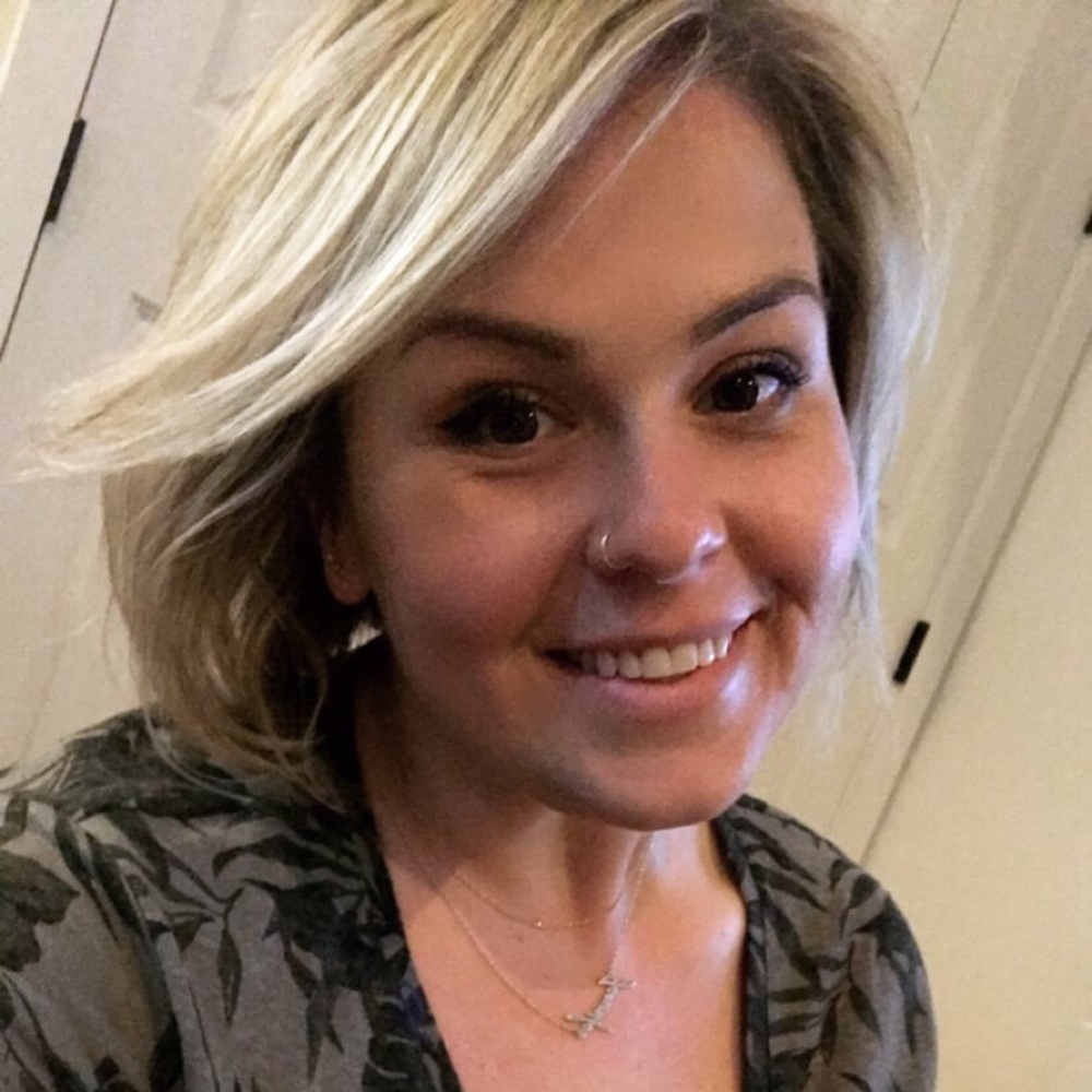 Meet your Posher, Jennifer